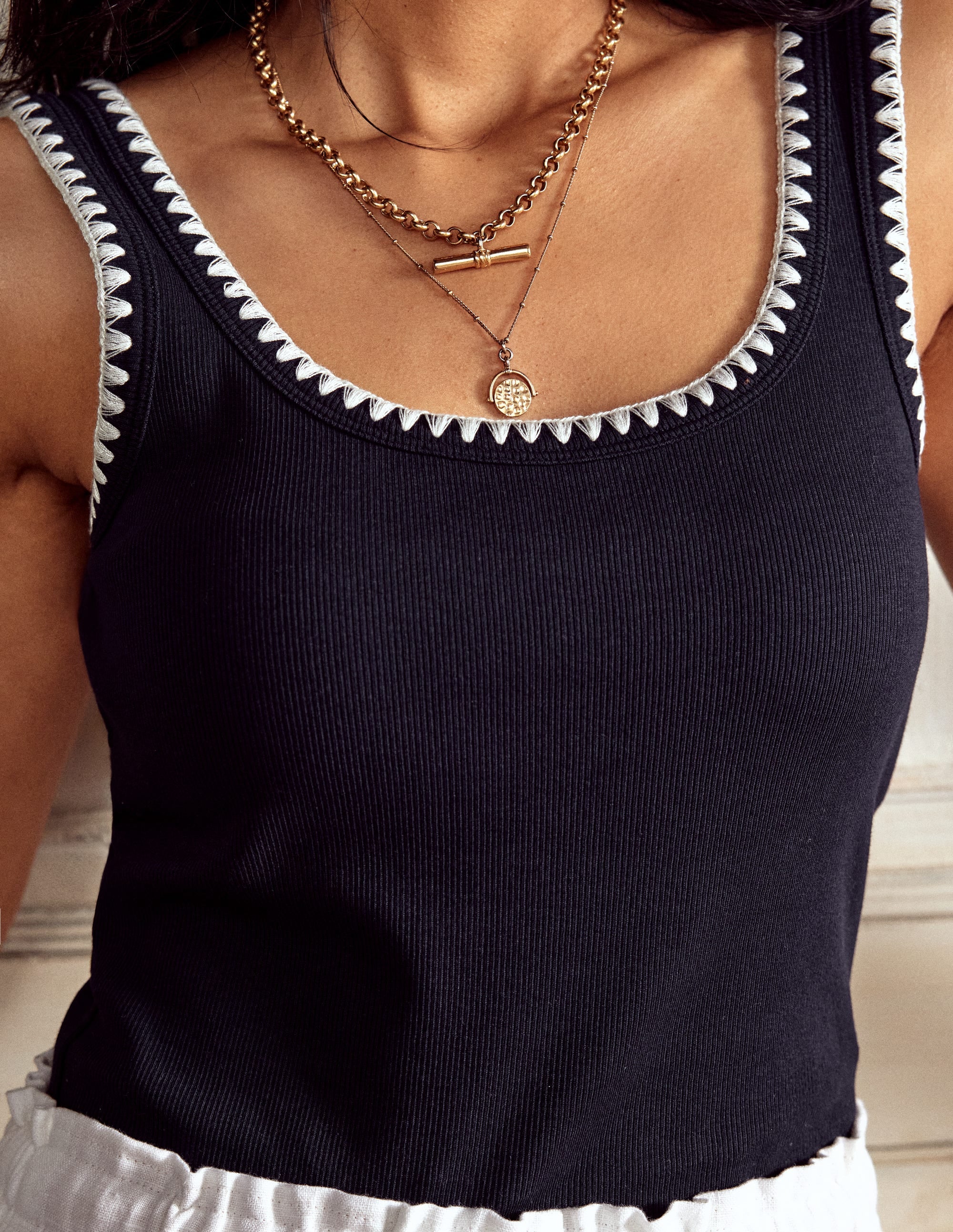 Crochet Trim Tank Top-Navy Crochet Trim Tank Top-Navy