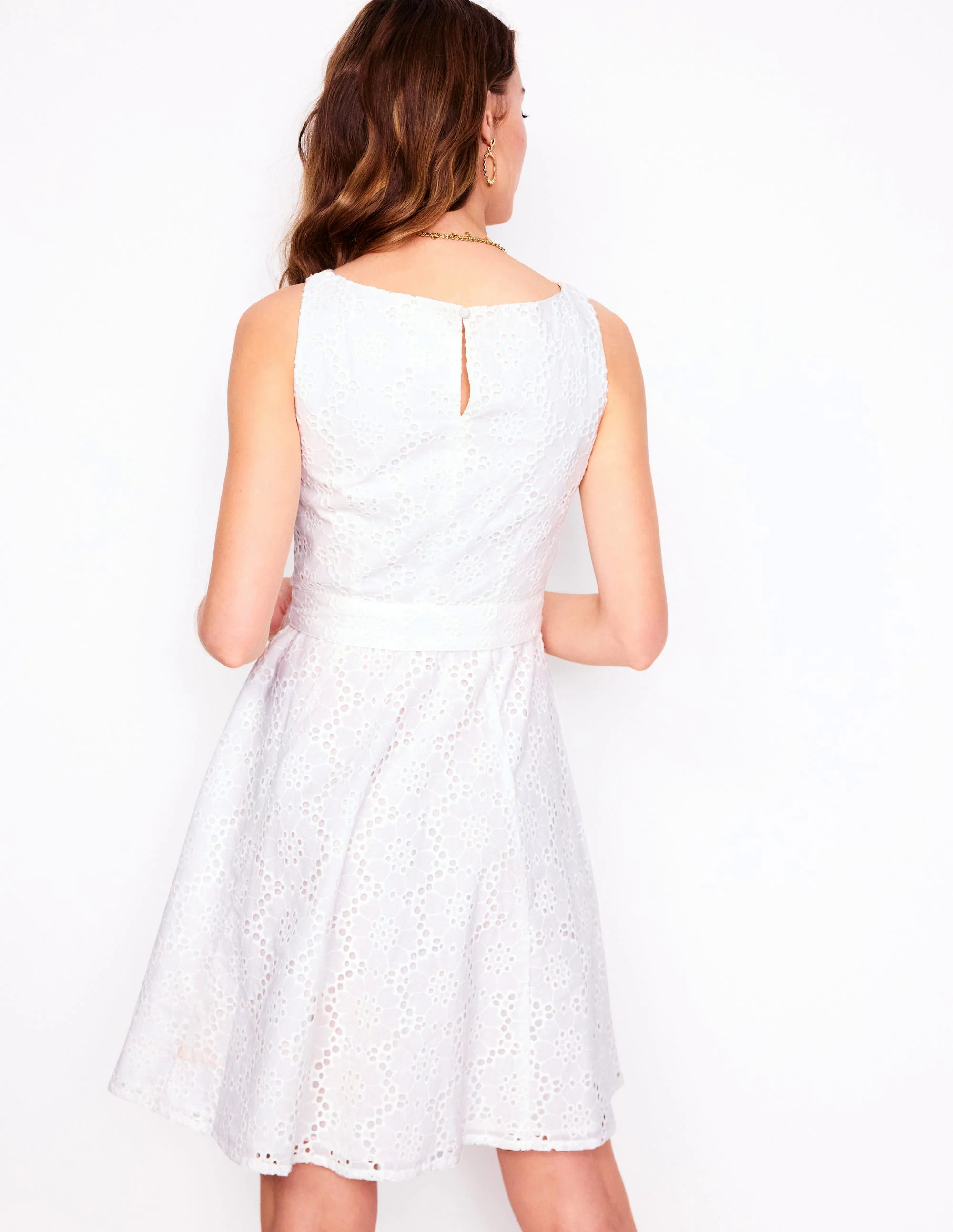  Sleeveless Broderie Dress-White