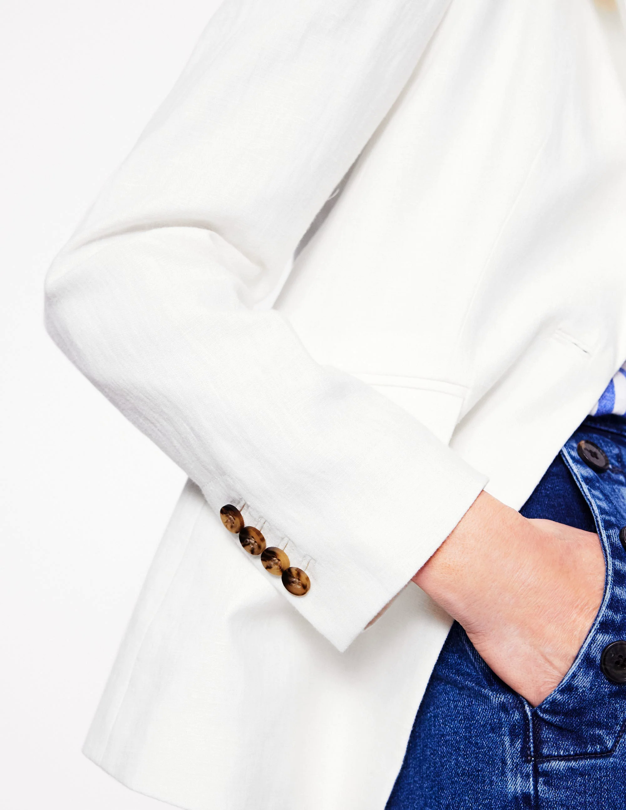 Linen Blazer-White